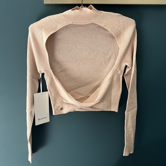 Lululemon Glitter Knit Twist-Back Long-Sleeve Shirt - Picture 6 of 6